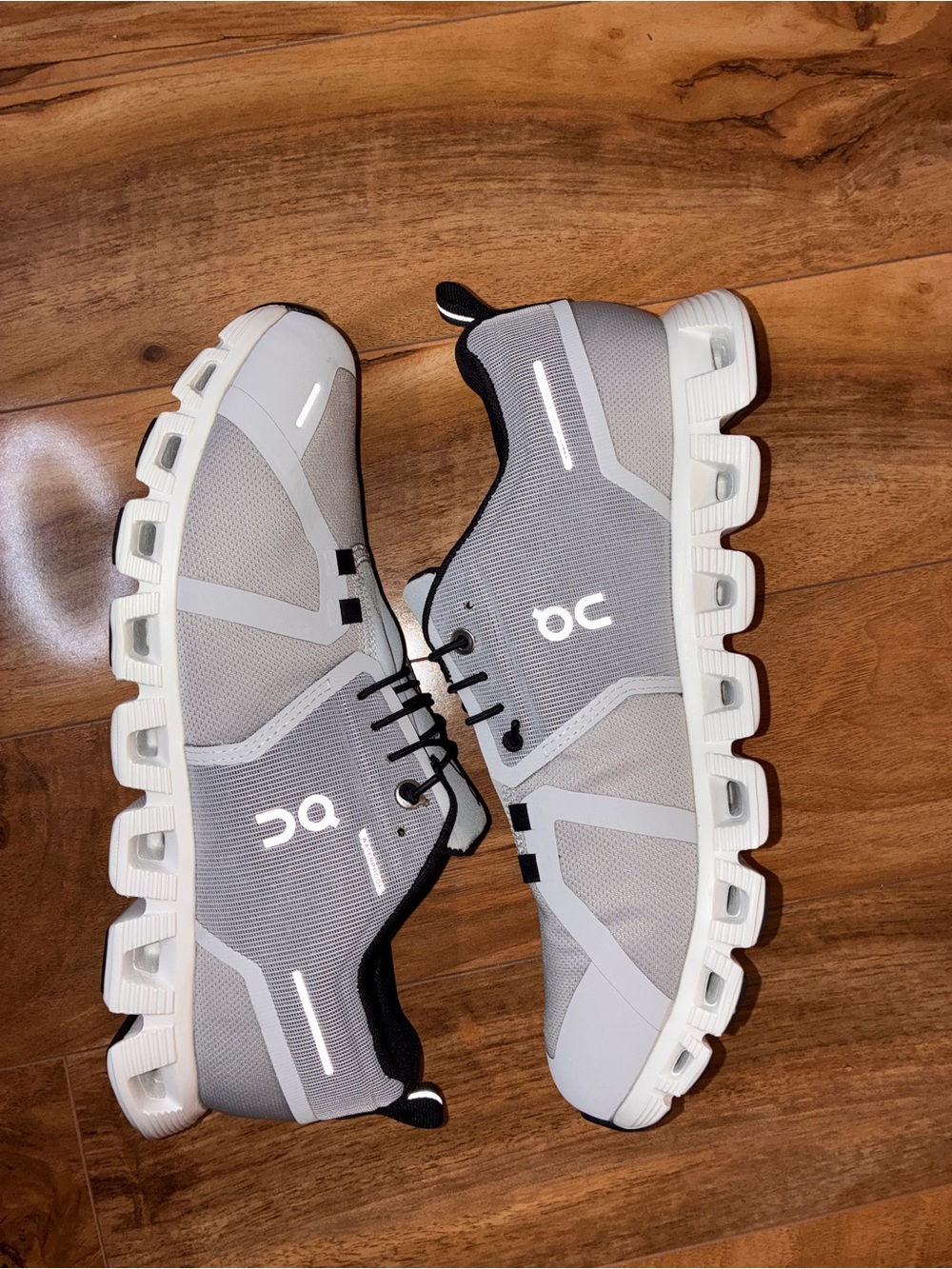 On Cloud 5 Women’s Waterproof Athletic Running Shoe Sneakers, gray- size 10 - Picture 9 of 13